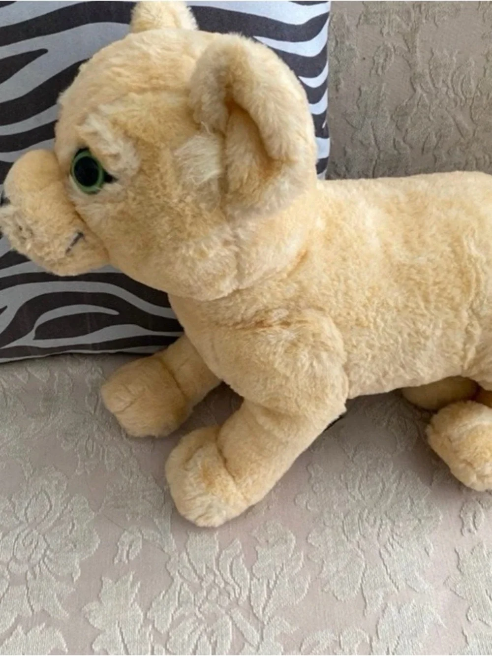Disney Plush Tan Lion Cub Dog Toy with Green Eyes (Good)